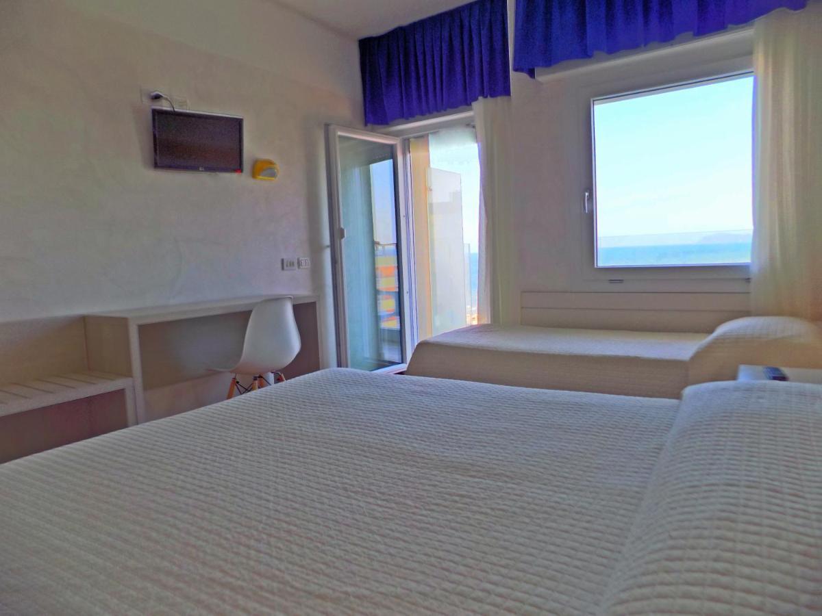 ריצ'יונה Hotel Diplomatic מראה חיצוני תמונה